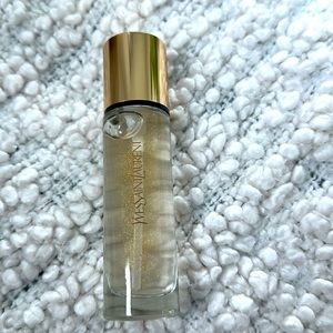 YSL blur makeup primer